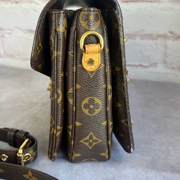 Authentic Louis Vuitton Pochette Métis - Picture 4 of 15